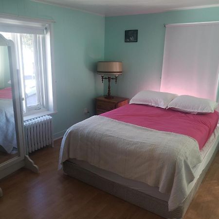 La Joie De Vivre Apartamento Trois-Pistoles Exterior foto
